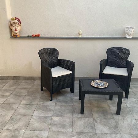 Aeroporto Katane Rooms Катанія Екстер'єр фото