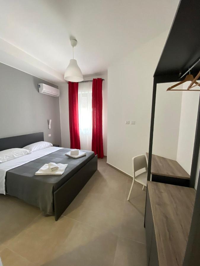 Aeroporto Katane Rooms Катанія Екстер'єр фото
