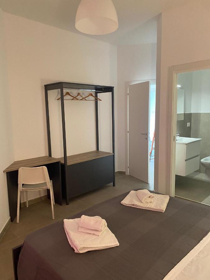 Aeroporto Katane Rooms Катанія Екстер'єр фото