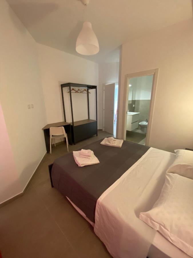 Aeroporto Katane Rooms Катанія Екстер'єр фото